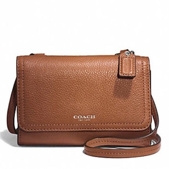 Coach Handbags - NWT coach Avery pebbled leather crossbody in brown
